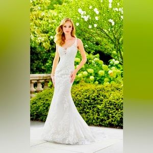 BNWT Mon Cheri fit flare wedding dress size 4-6